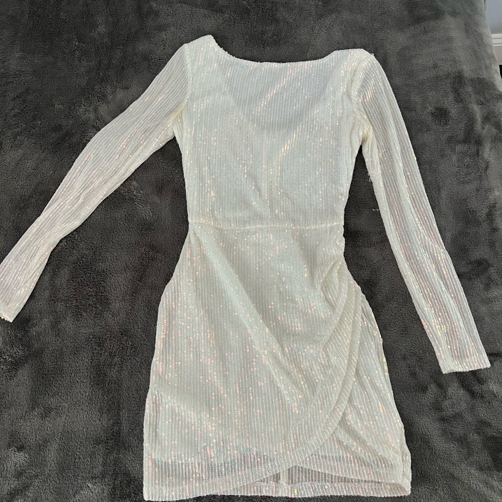 Windsor Shimmering White Long Sleeve Dress